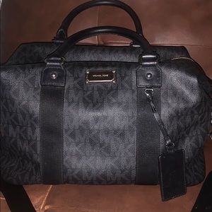 Micheal Kors Luggage bag